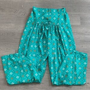 Harem lounge pants. Fits a size L.  Never worn in excellent condition 💫